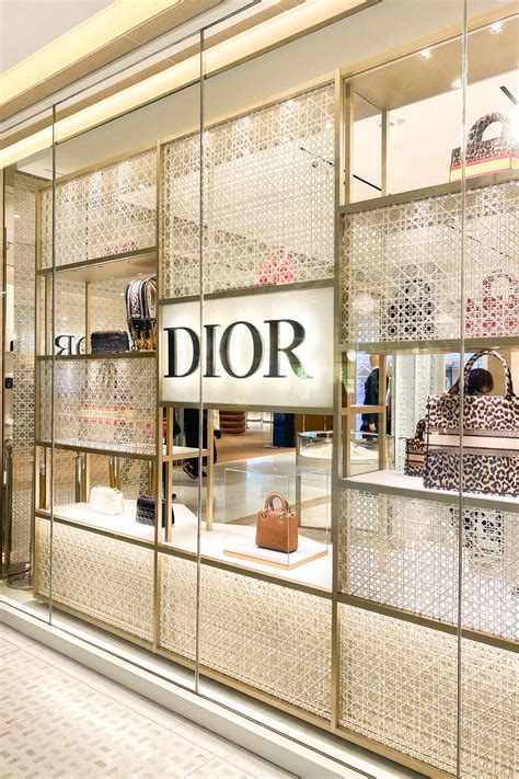 france dior store|Dior outlet in paris.